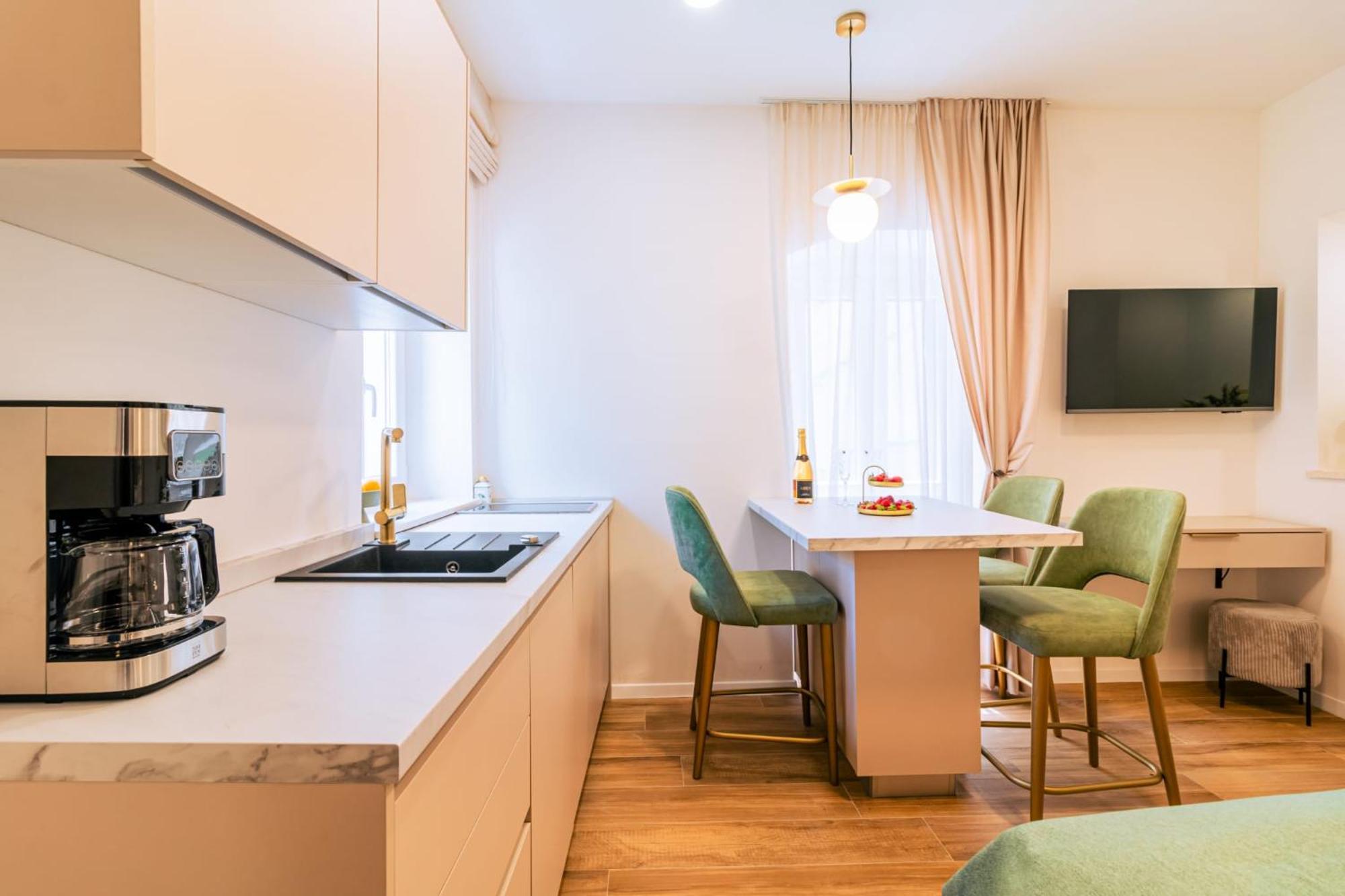 Luxury 2 Bedroom-2 Bathroom Apartment With Rooftop Terrace & Luxury Studio App Split Extérieur photo