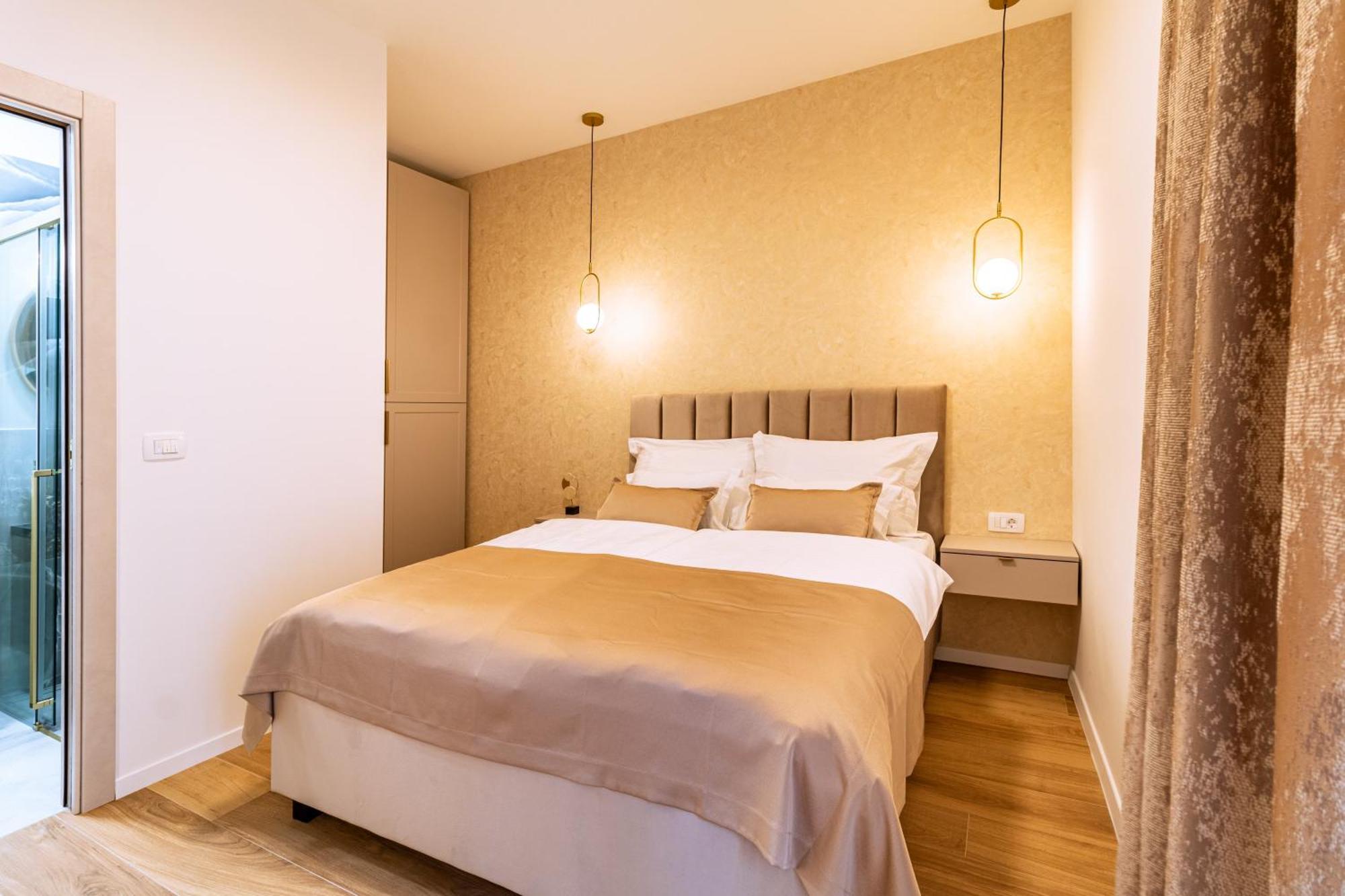 Luxury 2 Bedroom-2 Bathroom Apartment With Rooftop Terrace & Luxury Studio App Split Extérieur photo